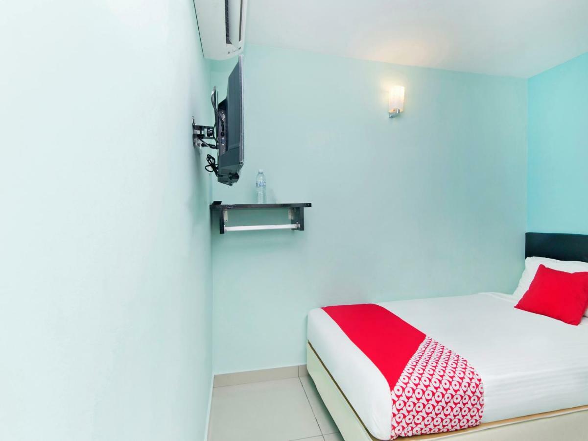 Oyo 220 Hotel Sri Maluri Kuala Lumpur Esterno foto