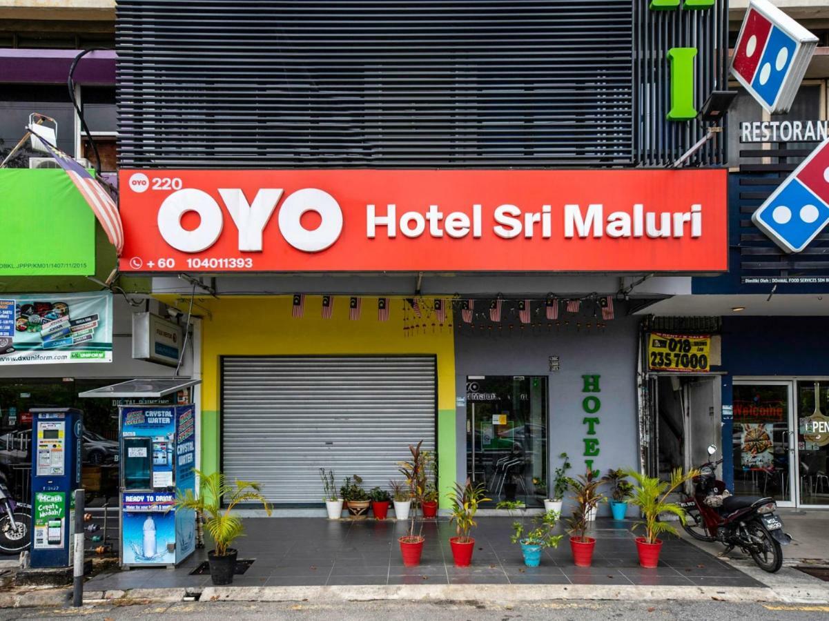 Oyo 220 Hotel Sri Maluri Kuala Lumpur Esterno foto