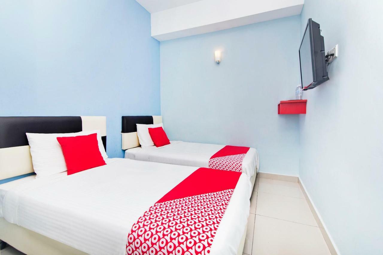 Oyo 220 Hotel Sri Maluri Kuala Lumpur Esterno foto