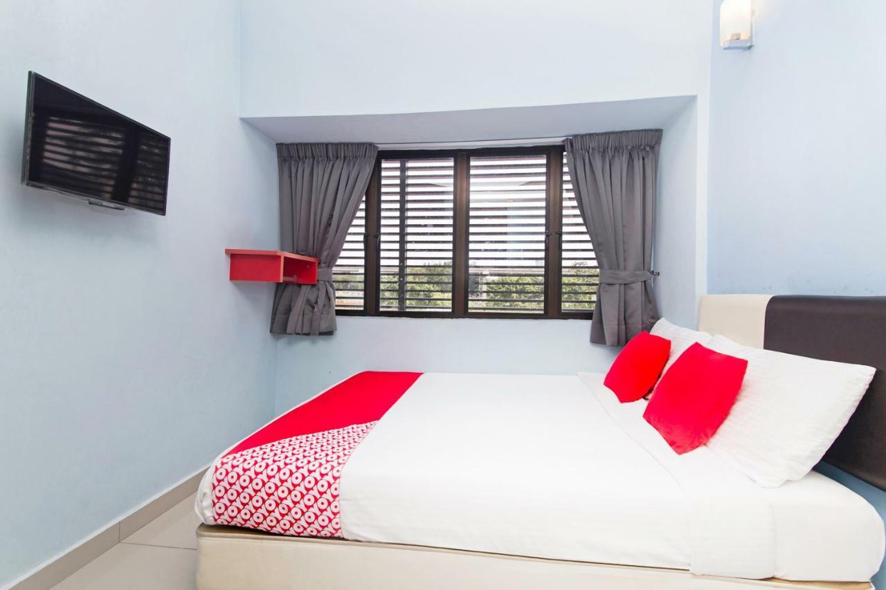 Oyo 220 Hotel Sri Maluri Kuala Lumpur Esterno foto