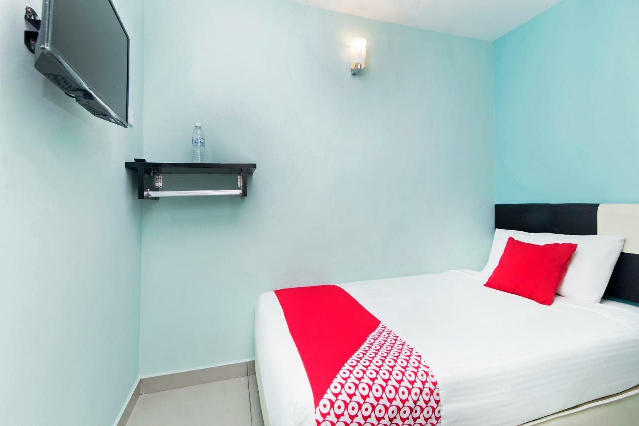 Oyo 220 Hotel Sri Maluri Kuala Lumpur Esterno foto