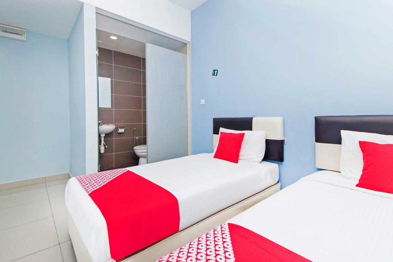 Oyo 220 Hotel Sri Maluri Kuala Lumpur Esterno foto