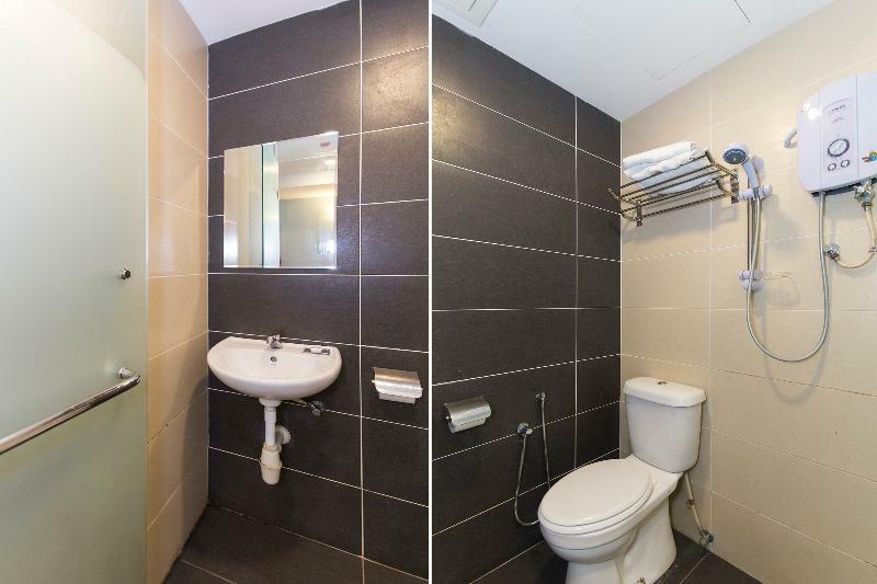 Oyo 220 Hotel Sri Maluri Kuala Lumpur Esterno foto